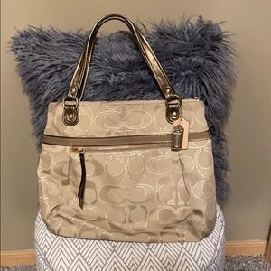 🔥Pre-loved Authentic tan/gold Coach monogram bag